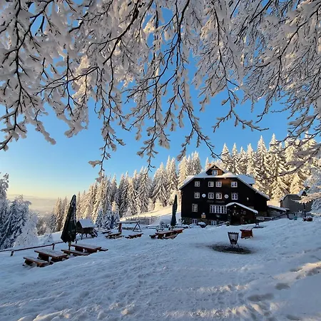 Hotel Skalka *